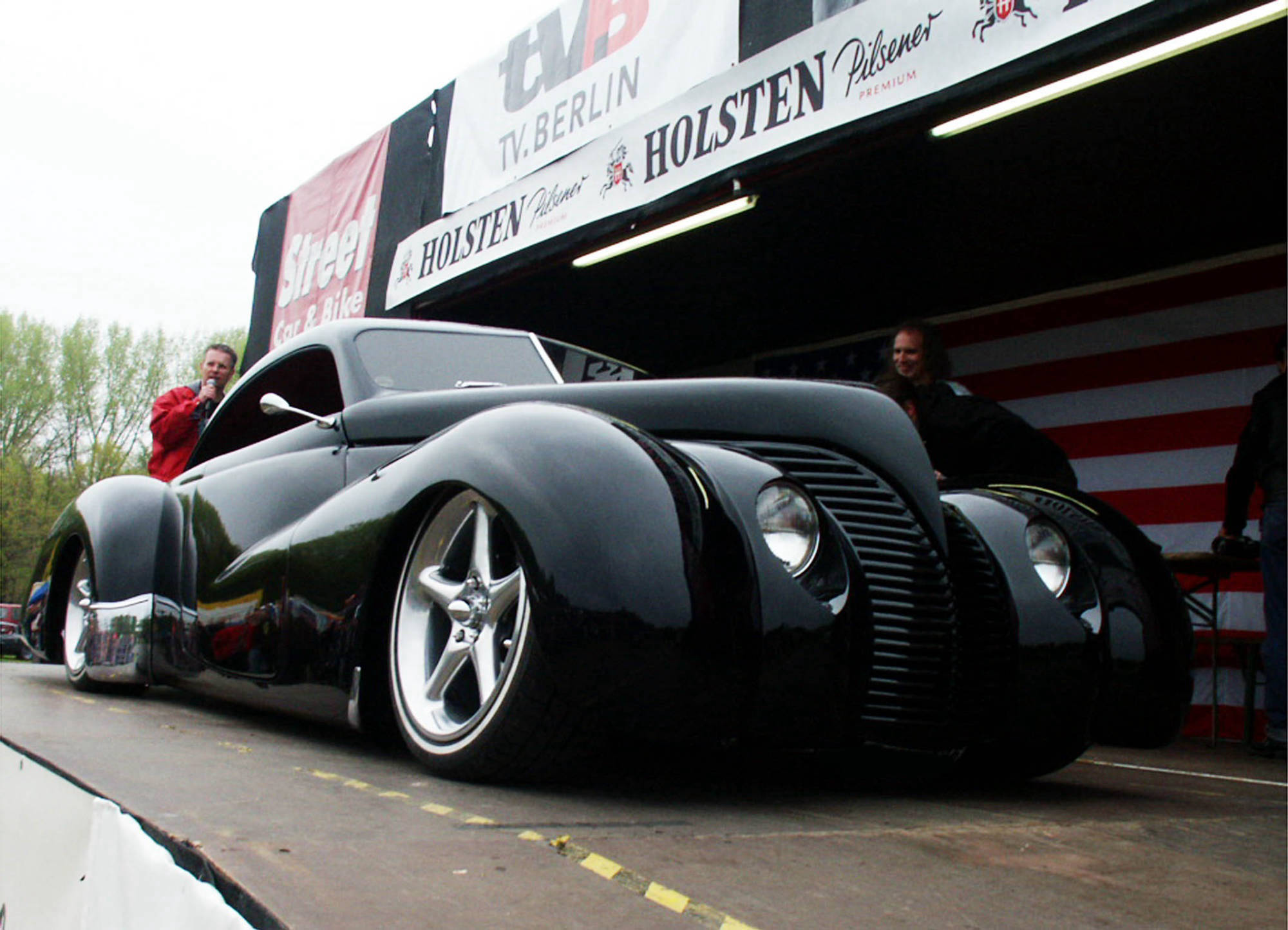 Car meeting.